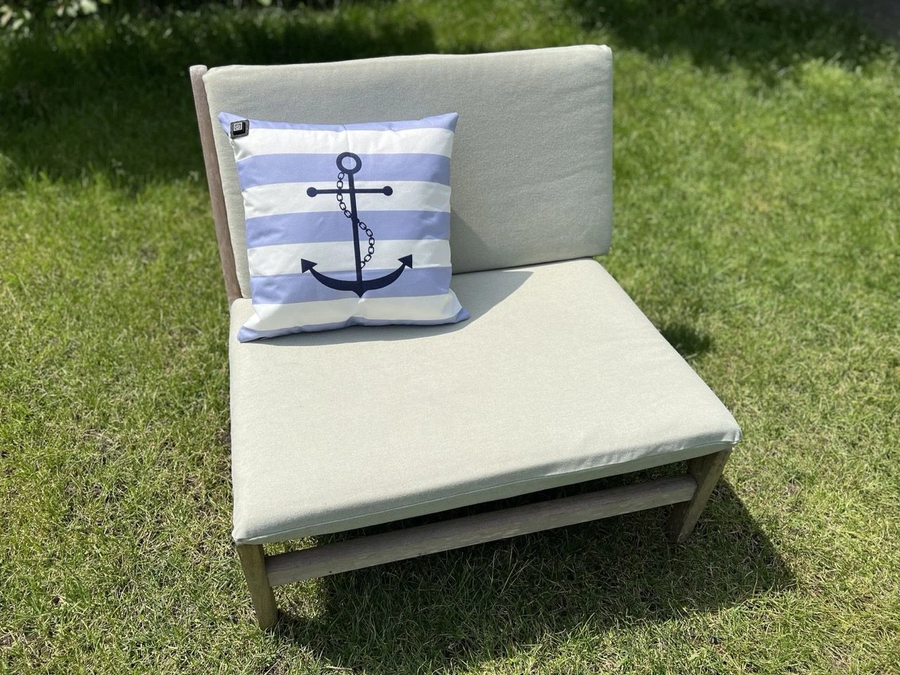 Merkloos Warmpi Draadloos Outdoor Verwarmd Bootkussen - Blue/White 4 Merkloos Warmpi Draadloos Outdoor Verwarmd Bootkussen - Blue/White - Afbeelding 2