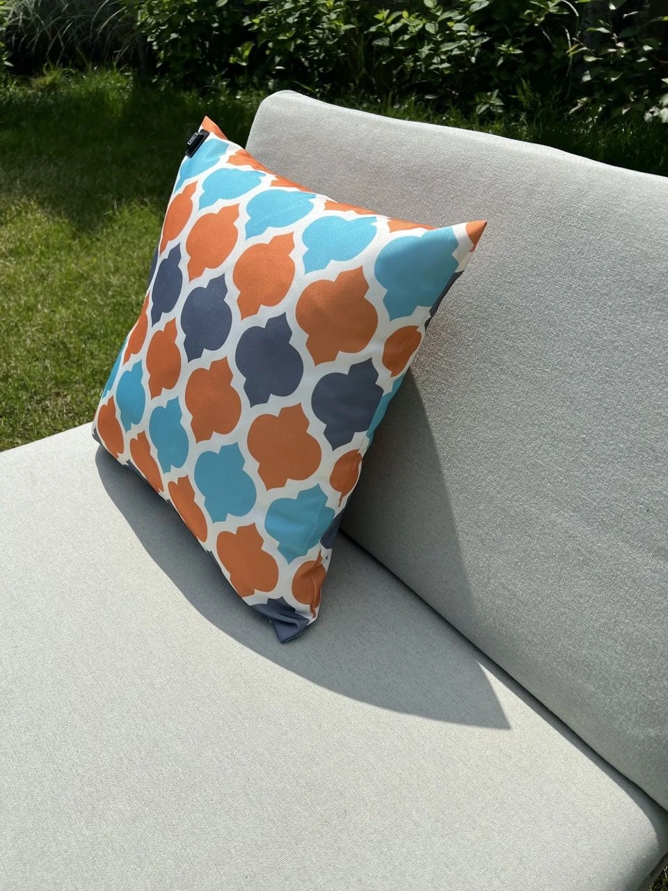 Merkloos Warmpi Verwarmd Outdoor Sierkussen - Orange 5 Merkloos Warmpi Verwarmd Outdoor Sierkussen - Orange - Afbeelding 3