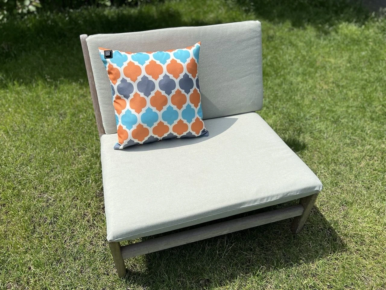 Merkloos Warmpi Verwarmd Outdoor Sierkussen - Orange 4 Merkloos Warmpi Verwarmd Outdoor Sierkussen - Orange - Afbeelding 2